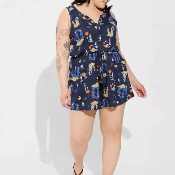 NWT Torrid Nightmare Before Christmas Button Front Sleeveless Romper- Size 3x - Picture 2 of 10